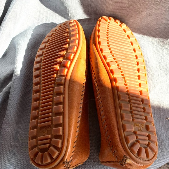 Bloomingdales rust leather moccasins size 8 - Picture 5 of 5